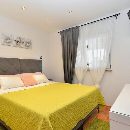 Apartment Snjezana 1064 Rovinj Exterior photo
