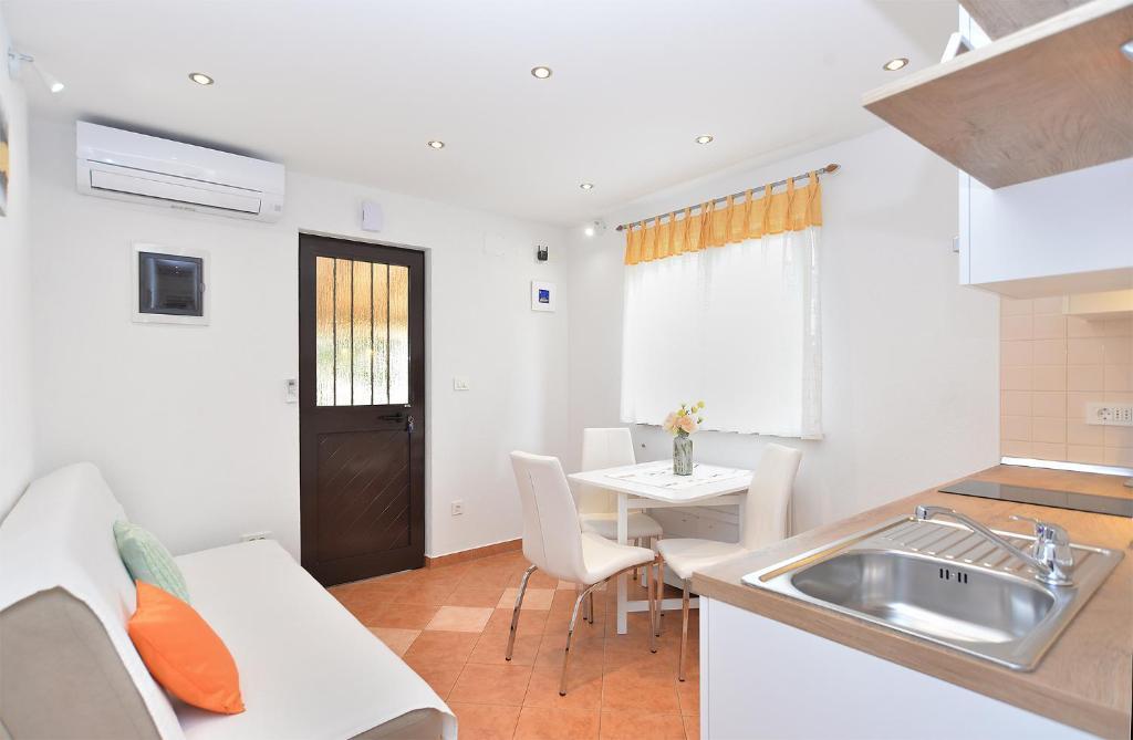 Apartment Snjezana 1064 Rovinj Exterior photo