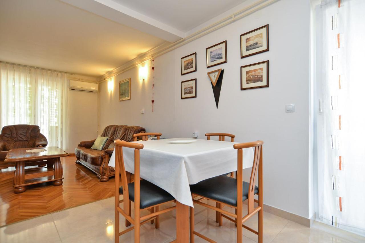 Apartment Snjezana 1064 Rovinj Exterior photo